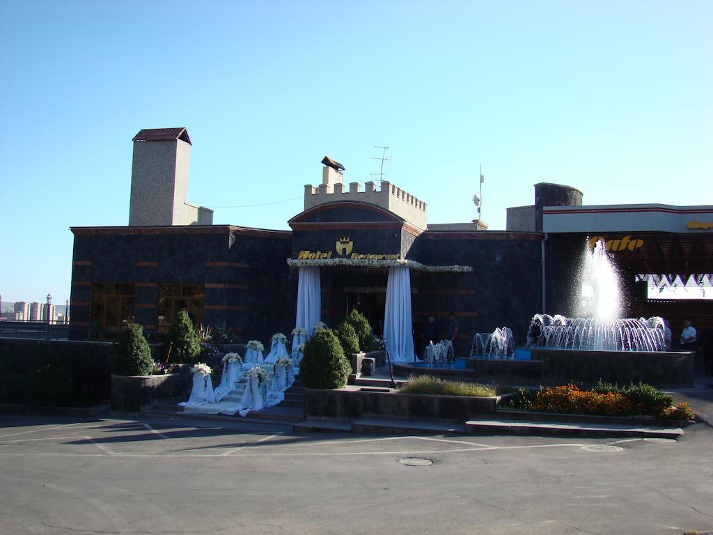 Nor Dzoraberd Hotel Complex Yerevan Exterior photo
